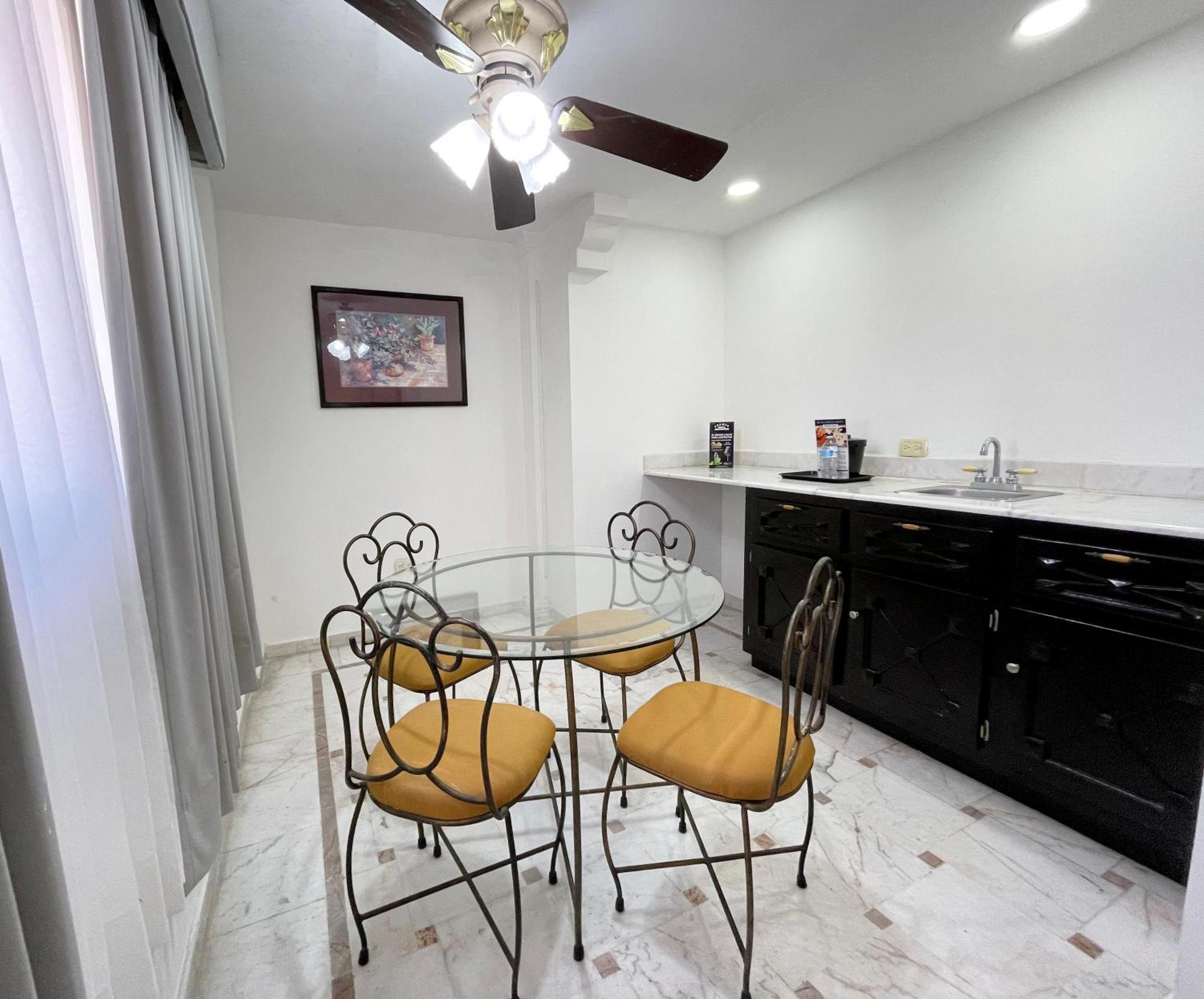 Wyndham Garden Los Mochis Plaza Inn Εξωτερικό φωτογραφία